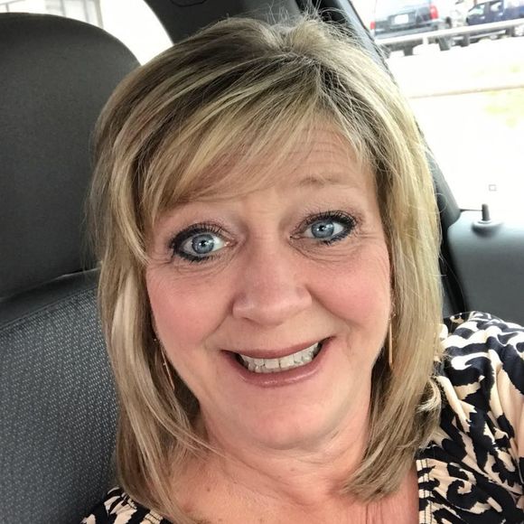 Meet your Posher, Kim - Picture 1 of 1